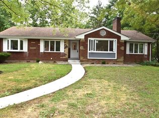 5347 Old Oxford Ln, Youngstown, OH 44512