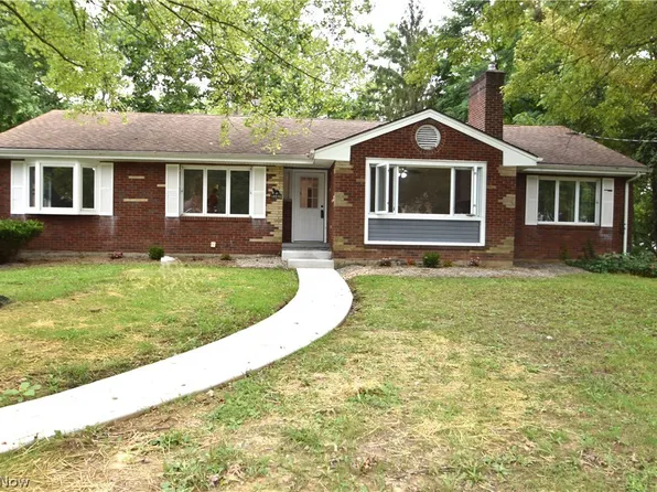 5347 Old Oxford Ln, Youngstown, OH 44512