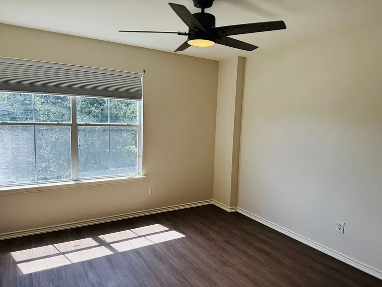 8943 Walnut Spgs — Photo 18