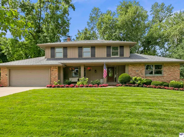 9937 Harney Pkwy S, Omaha, NE 68114