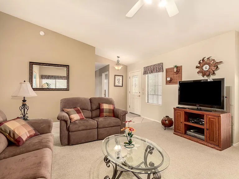 9559 E Sunburst Dr — Photo 12