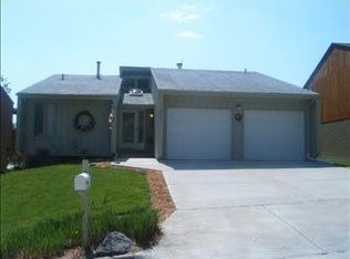 8023 Read St, Omaha, NE 68122
