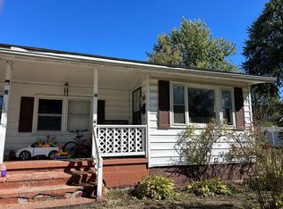 18 New York Ave, Rensselaer, NY 12144