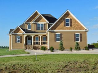 3205 52nd Ave SW, Minot, ND 58701