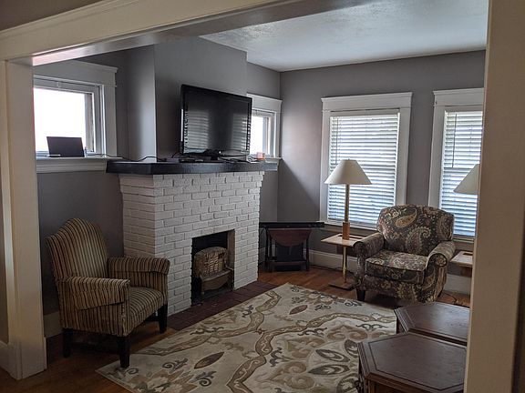 3rd image of 3960 E 42nd St #Up