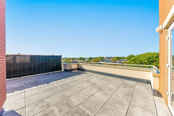 Rented by A&E Real Estate Management | media 4