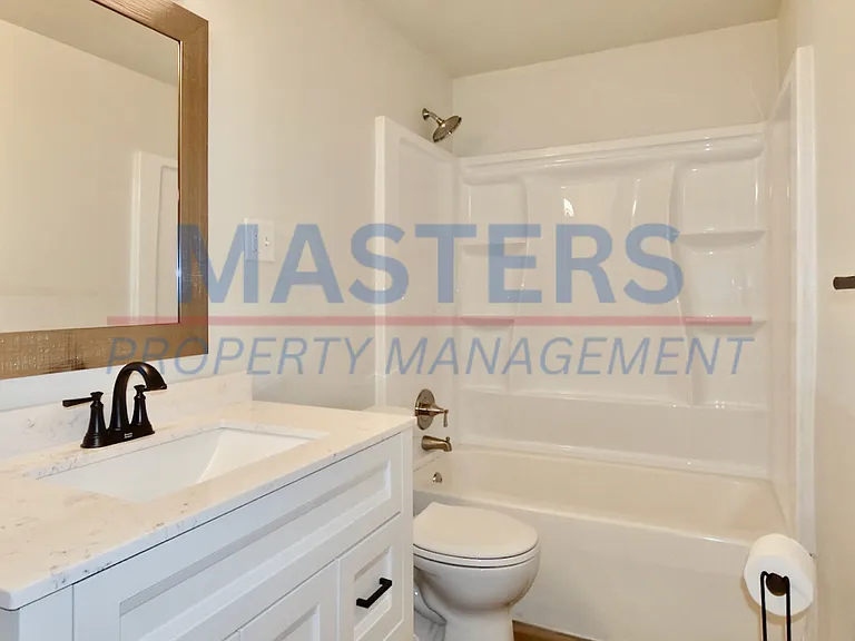 926 Searles Rd — Photo 13