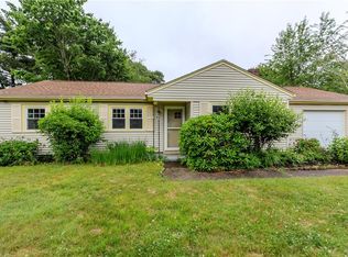 52 Capron Farm Dr, Warwick, RI 02886