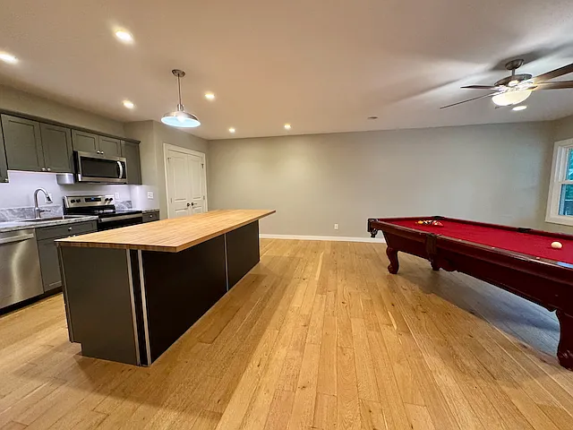 411 Patrick Henry Dr — Photo 29