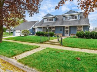616 E Reinel St, Jefferson, WI 53549
