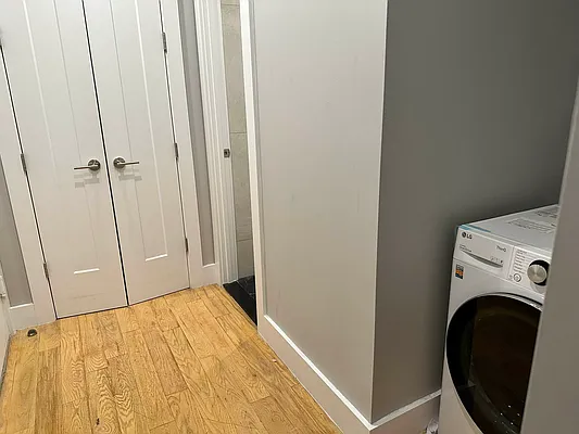 Rented by Premier One Realty LLC | media 14