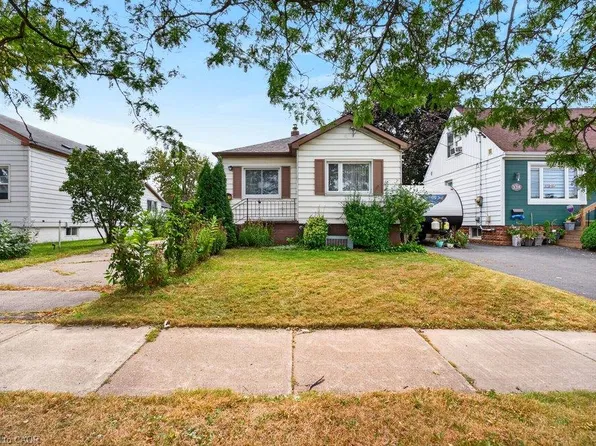 340 Barton St, Stoney Creek, ON L8E 2K9