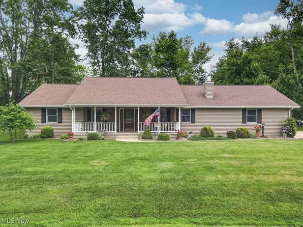 1268 Woods Dr, Tallmadge, OH 44278