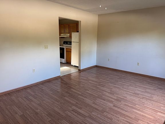 3rd image of 207 Rummer Rd #C