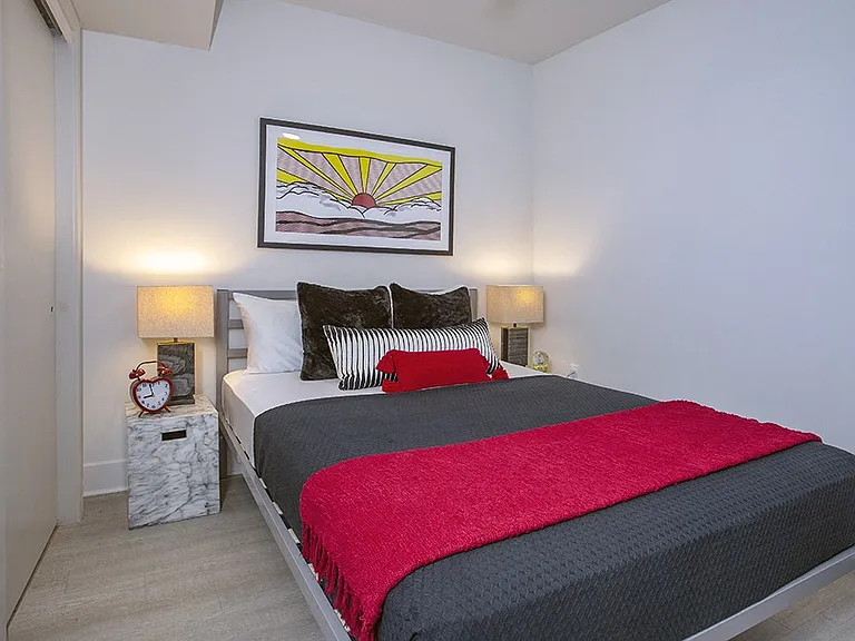 Studio Suite Bedroom