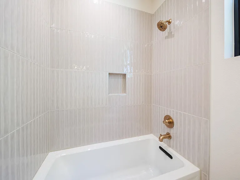 6315 Del Monte Rd #A — Photo 26