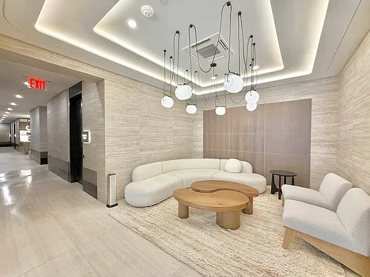 Rented by Watermark Capital Management LLC | media 8