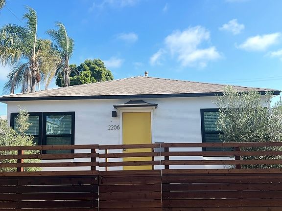 3rd image of 2206-2208 Ocean Park Blvd #2208-C