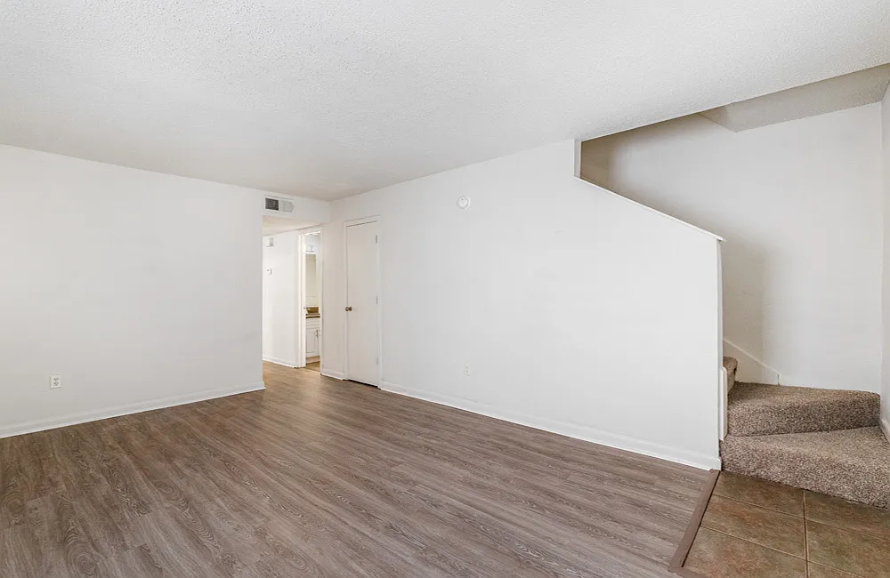 3 bed, 1450 sqft, $1,795 — Photo 2