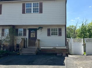 12 Lynn St, Nanuet, NY 10954