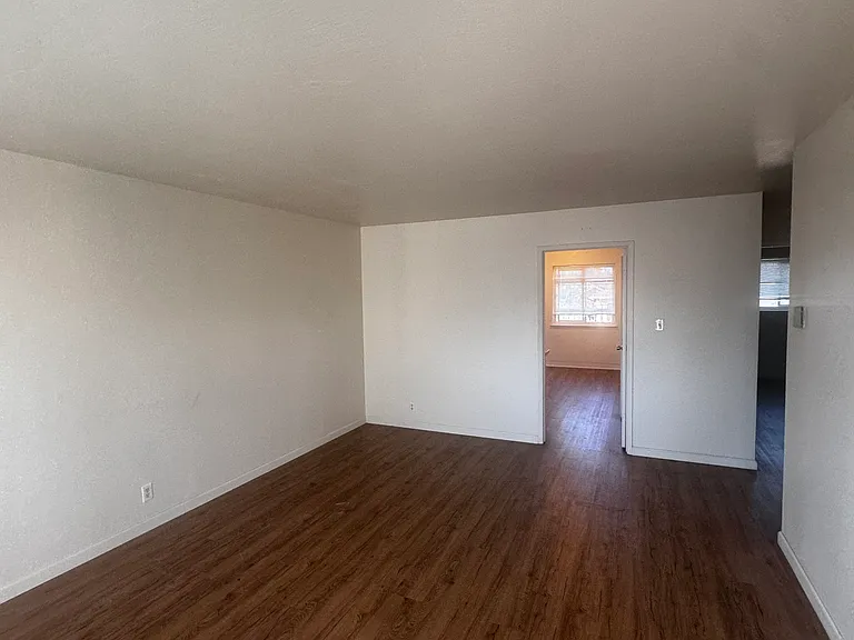 318 Warren Ave #1 — Photo 6