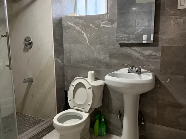 (undisclosed Address), Flushing, NY 11358