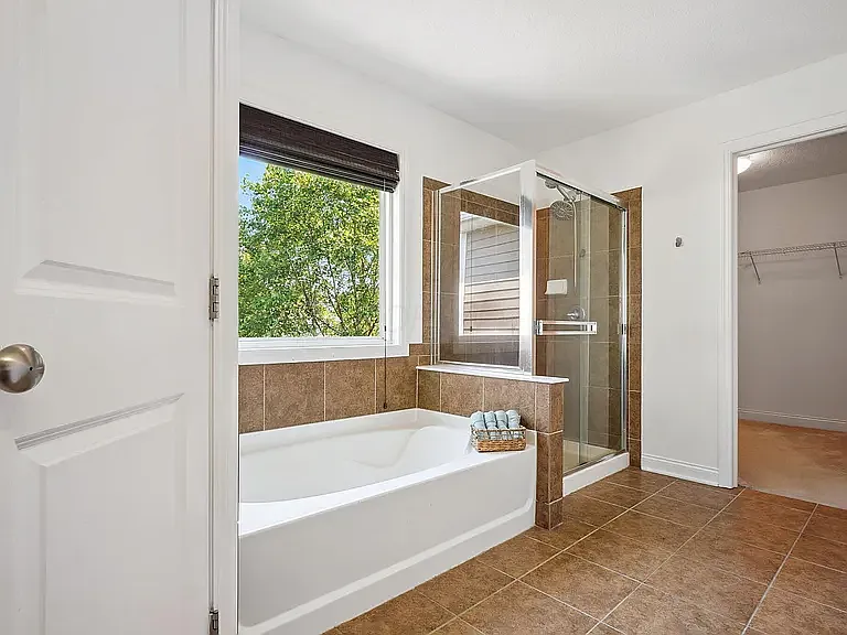 140 Andiron Dr — Photo 15