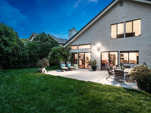 2nd image of 518 Aspen View Ct