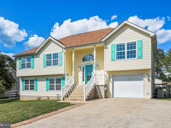 719 Crystal Ln, Strasburg, VA 22657