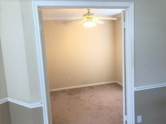 3rd image of 1209 Woodchase Dr