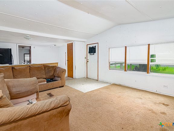 2nd image of 252 Pecan Dr NE
