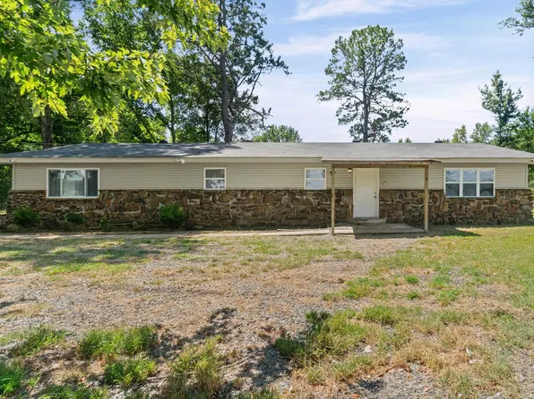 2923 Graham Rd, Jacksonville, AR 72076