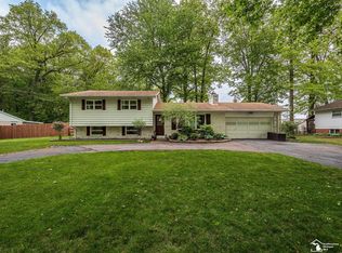 7648 Indian Rd, Temperance, MI 48182