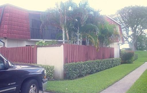 1st image of 3860 Victoria Dr