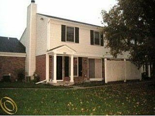 5th image of 7615 Woodview Dr #17