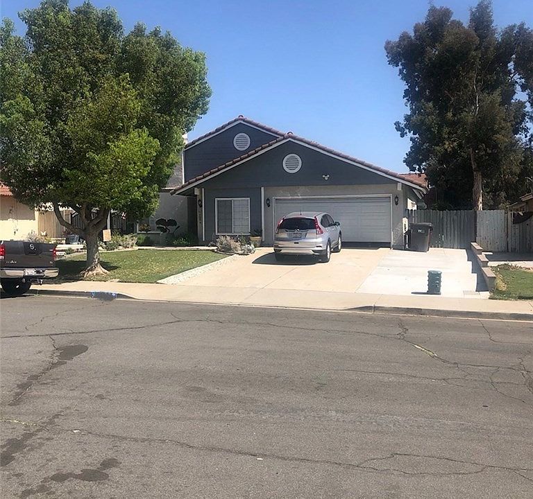 1st image of 12820 Pinebrook Ct