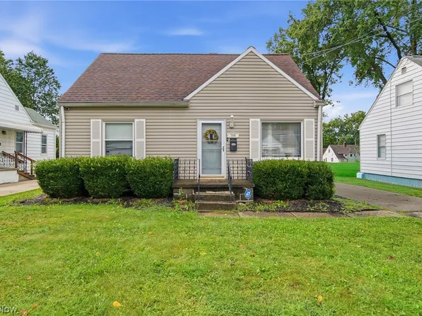 788 E Archwood Ave, Akron, OH 44306