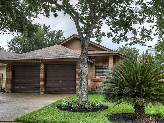 This 3-2-2 home has been meticulously maintained and shows great. The home is zoned to the highly re