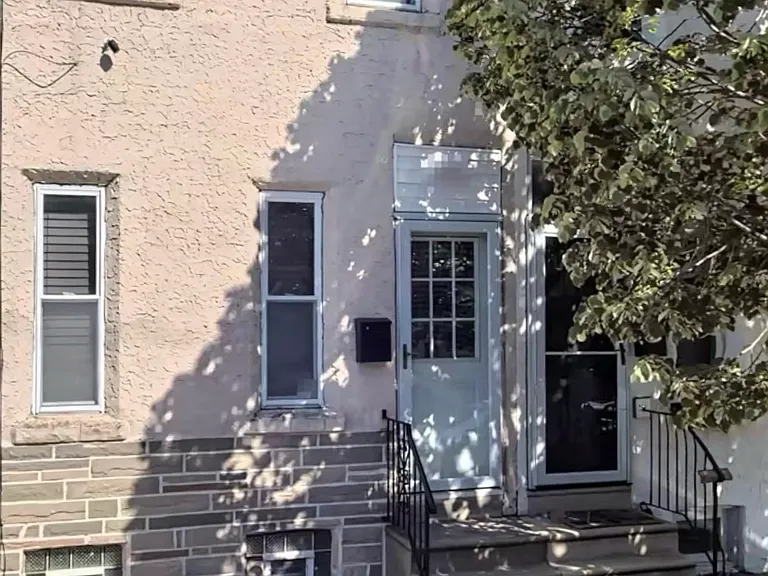 2338 Almond St — Photo 7
