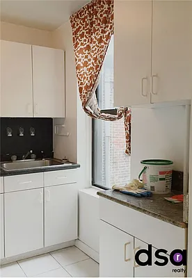 Rented by DSA Realty | media 34