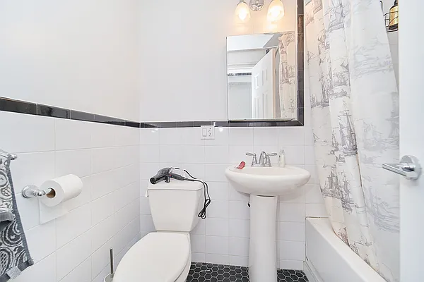 Rented by Living New York | media 10