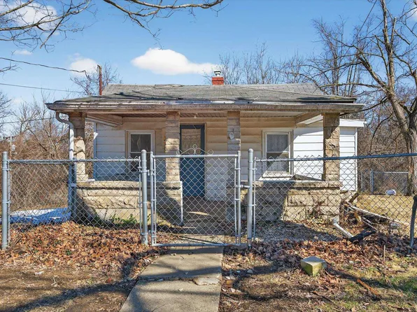 1530 W Arlington Rd, Bloomington, IN 47404