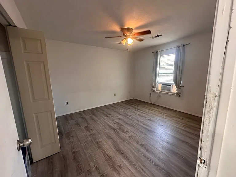 5712 Blue Pine Ave NW — Photo 12
