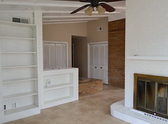4th image of 3010 Windsor Dr