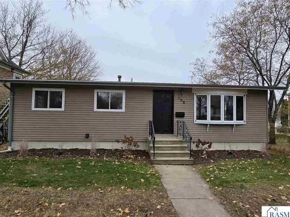 108 S Franklin St, New Ulm, MN 56073