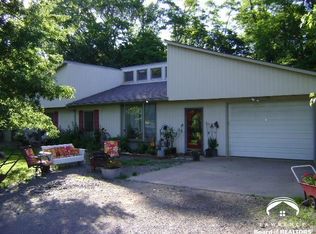 14544 110th St, Oskaloosa, KS 66066