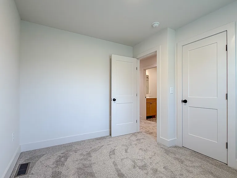 271 Locust St — Photo 24