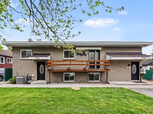 1312 Avenue R, Ottawa, ON K1G 0B9