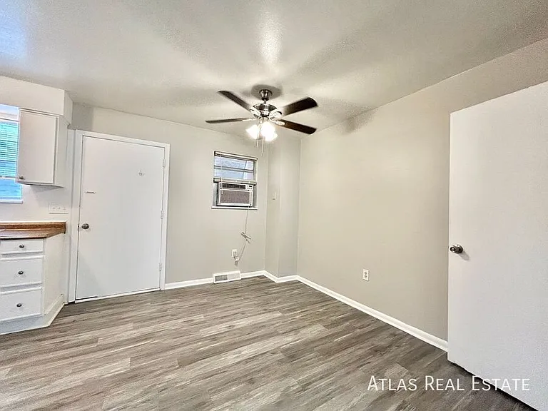 331 N Columbine St #D — Photo 3