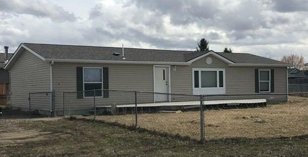 1st image of 526 Westwood Cir